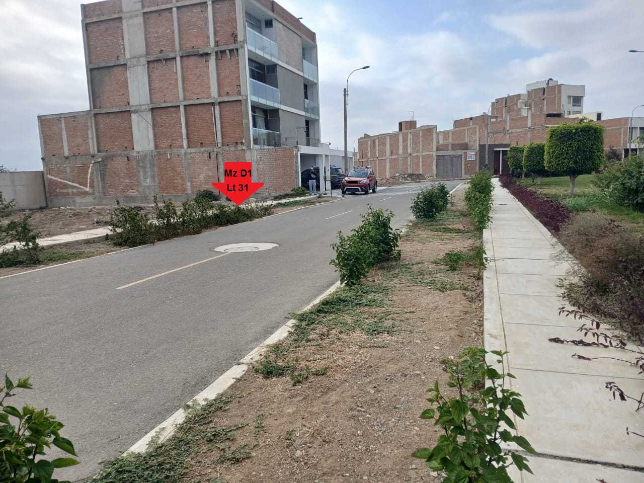 LOTE FRENTE A PARQUE EN CHICLAYO - URB. LOS NOGALES