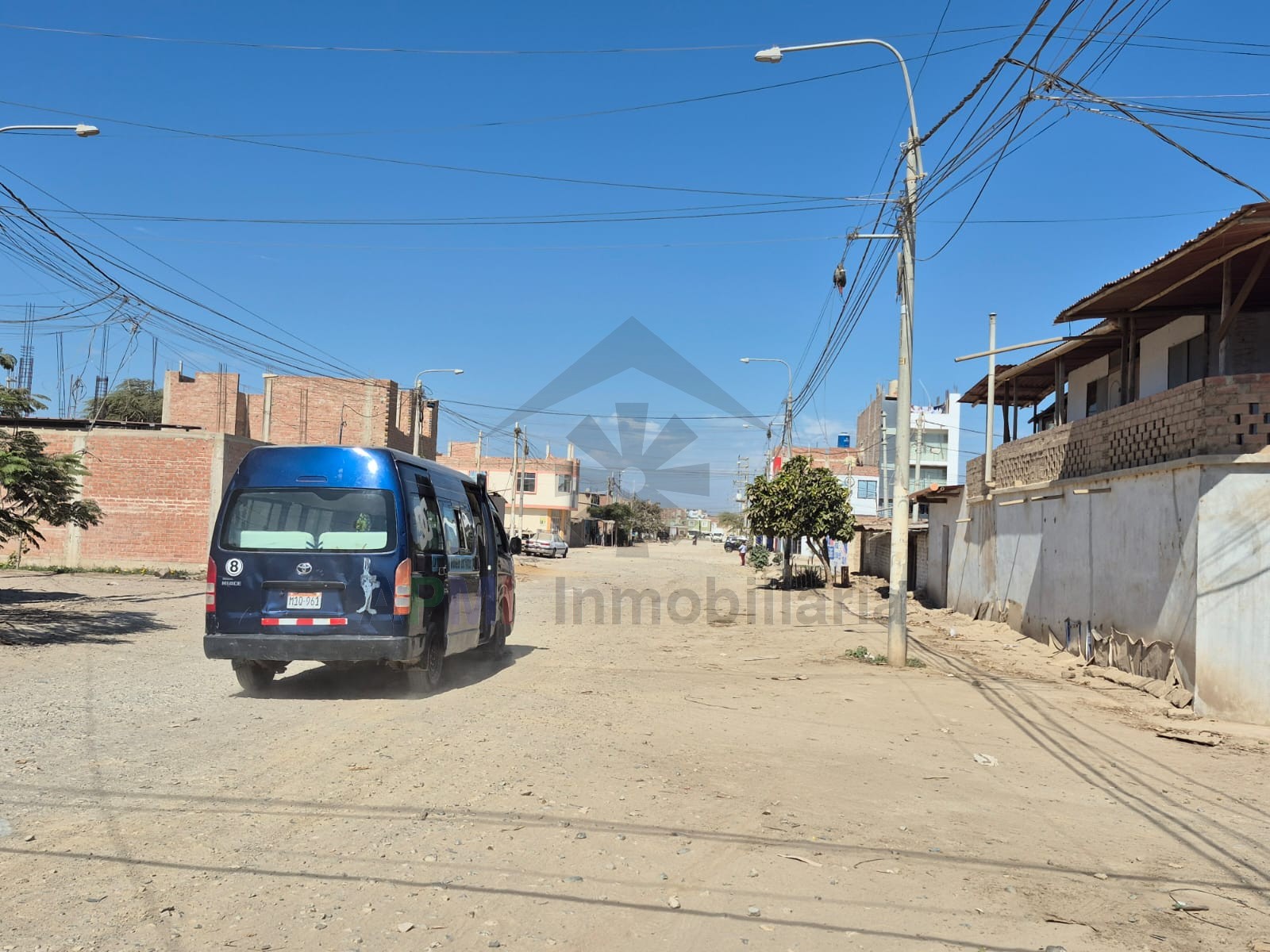 LOTE 120 M² EN LA VICTORIA - CHICLAYO (URB LOS PINOS)