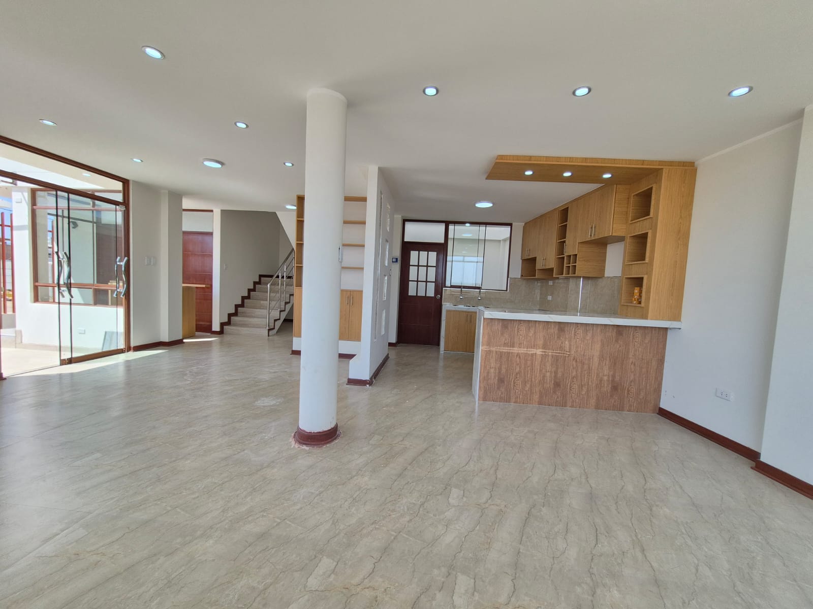 CASA DE ESTRENO EN PIMENTEL - CERCA A LA PLAYA