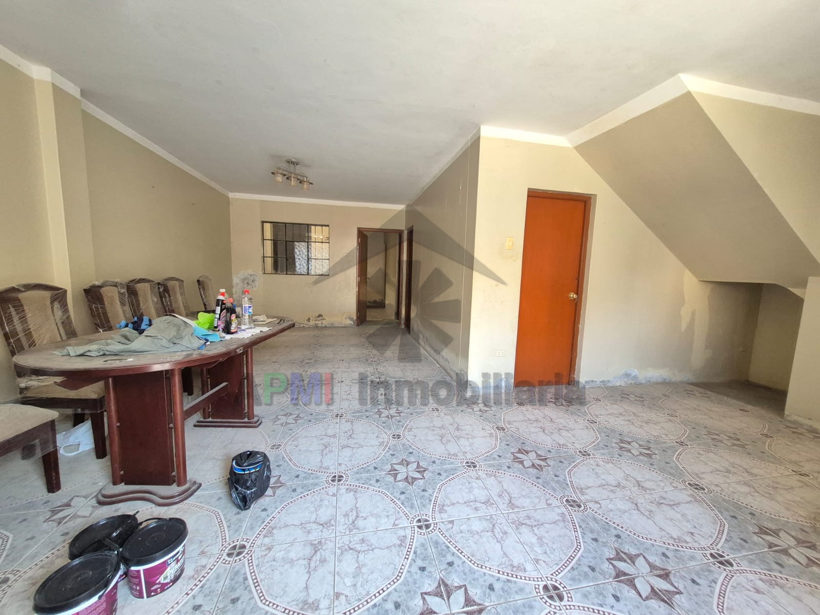 OCASIÓN: AMPLIA CASA EN LAMBAYEQUE A 3 CUADRAS DE UNPRG
