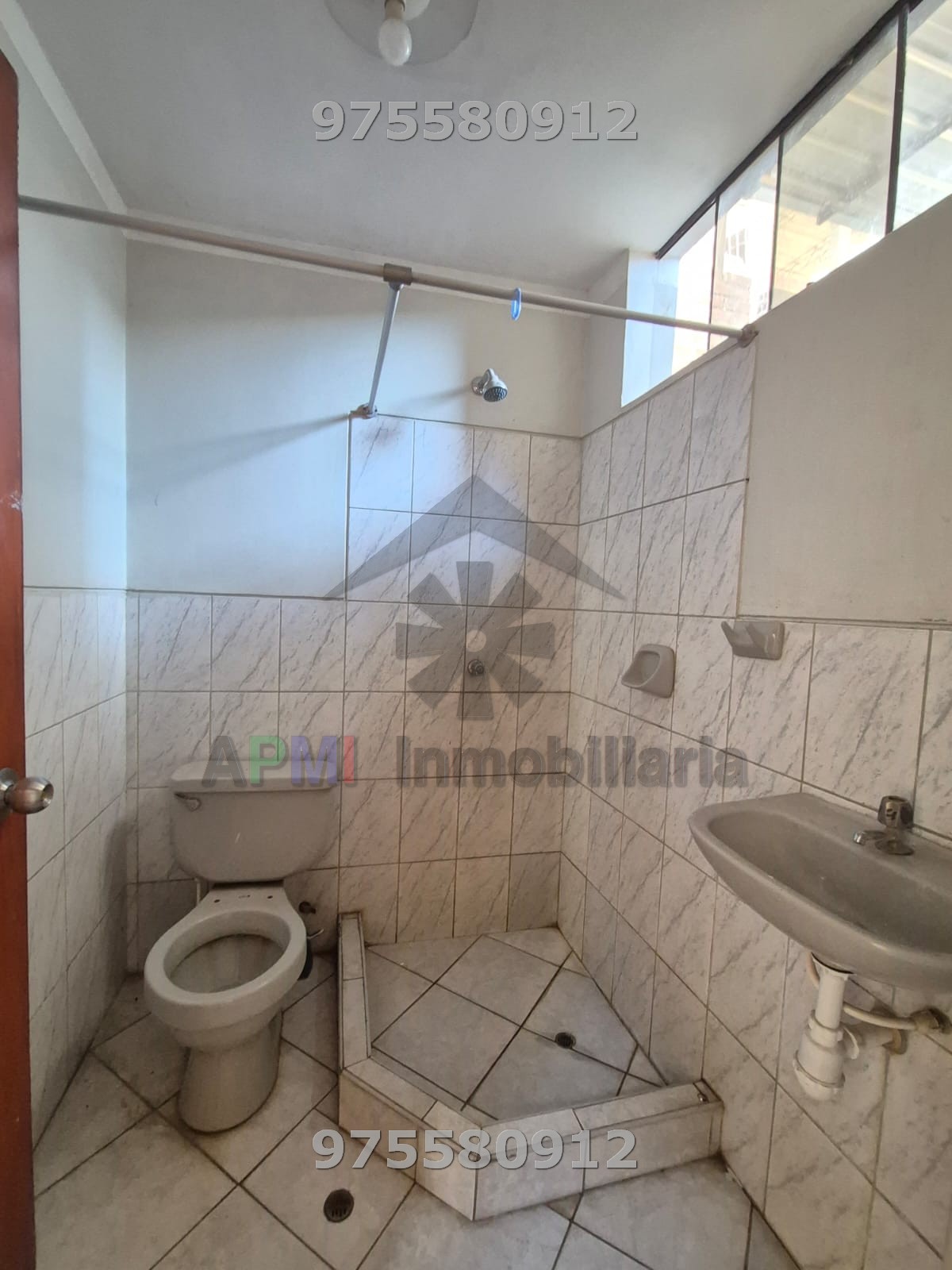 OCASIÓN: AMPLIA CASA EN LAMBAYEQUE A 3 CUADRAS DE UNPRG